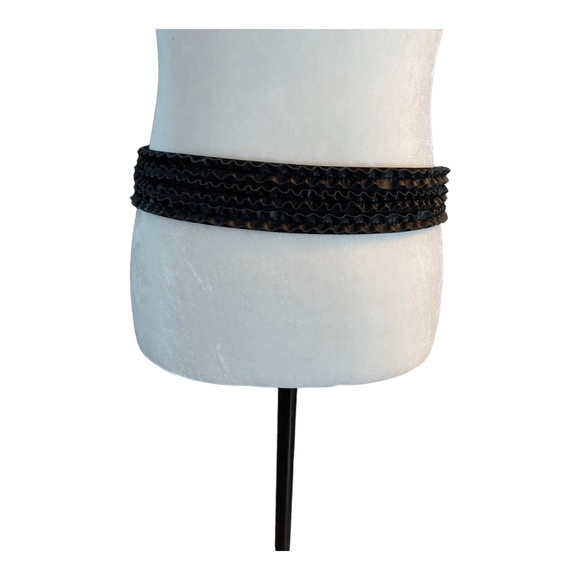 Anne Klein stretchy ruffle belt size M/L - Picture 4 of 14